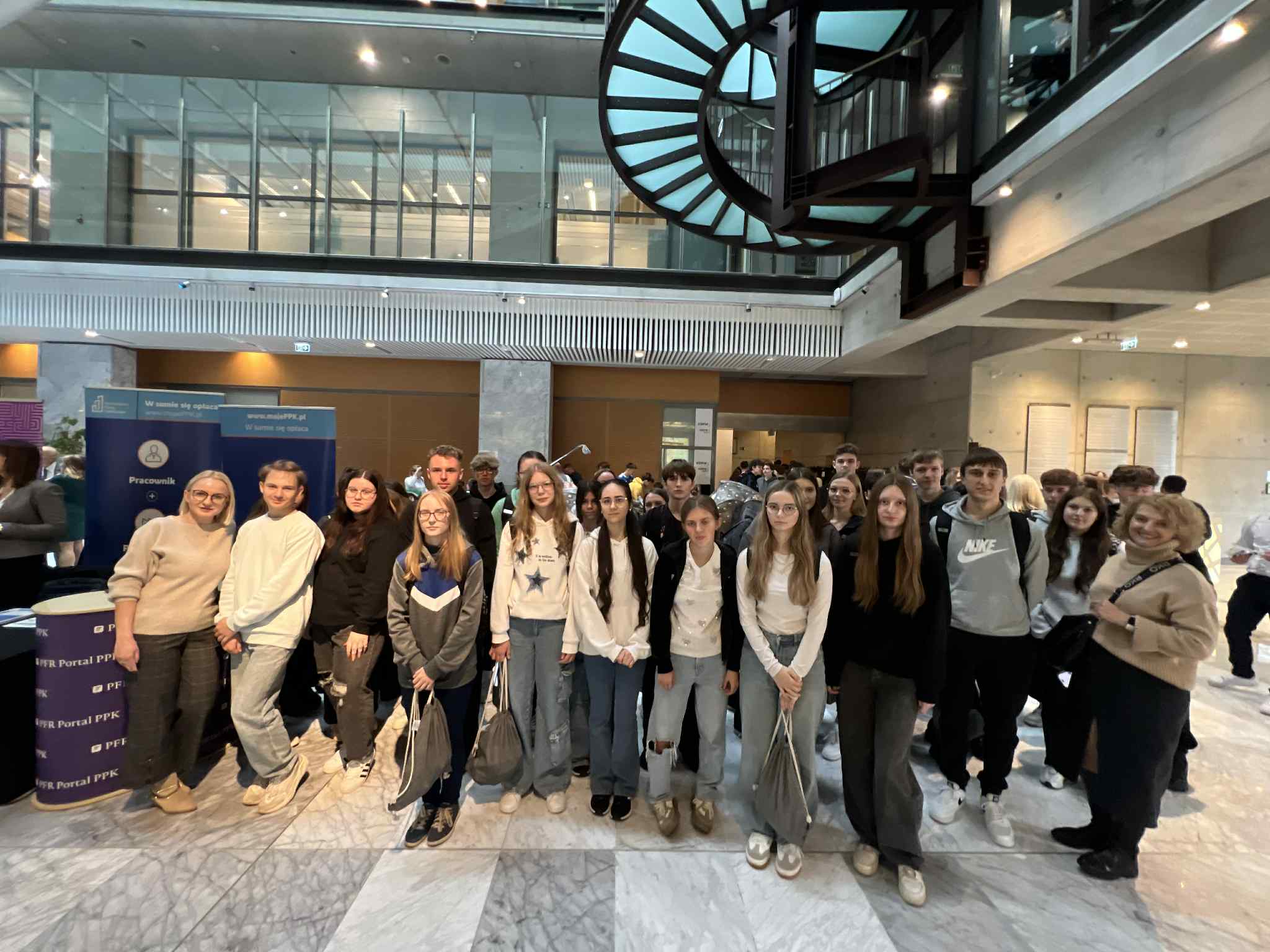 Warszawa, GPW i… ucieczka z pokoju zagadek!