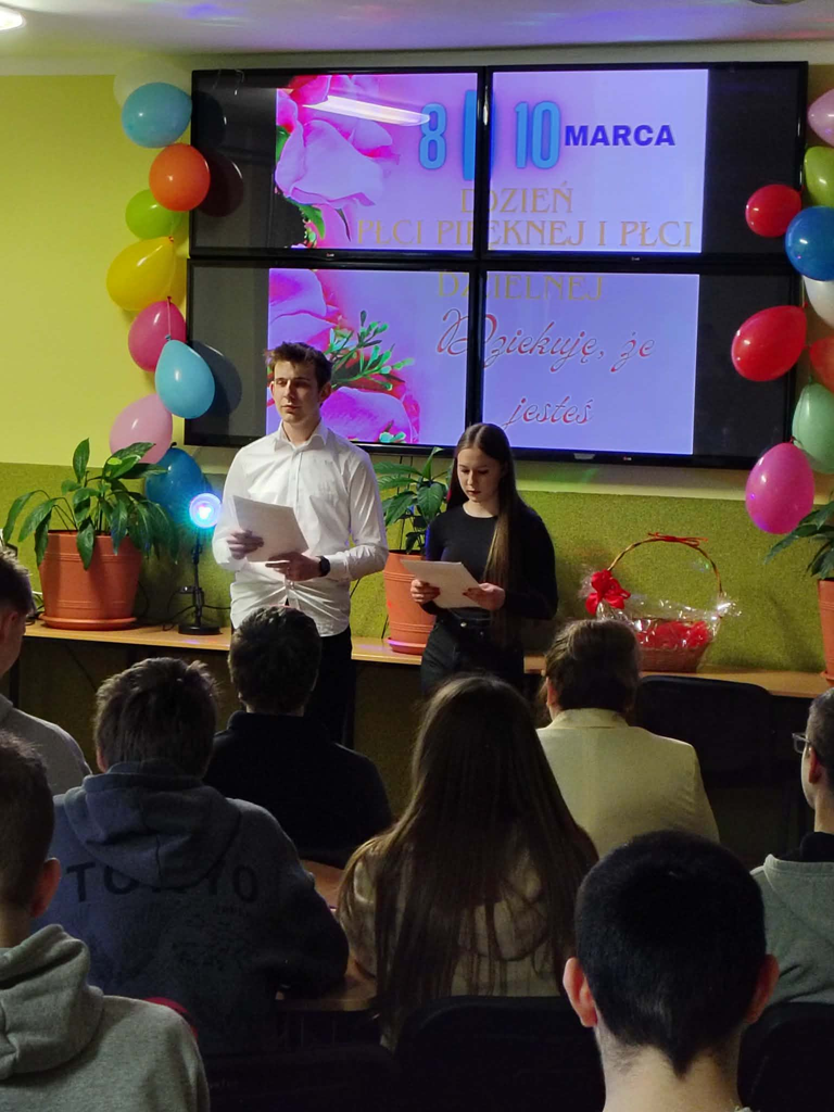 Dzień płci pięknej i płci dzielnej